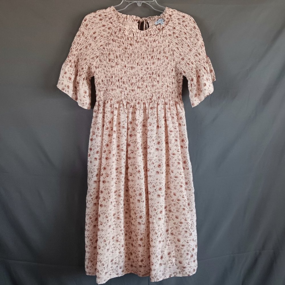Floral Cream Women's Dress NWOT Very Unique and Pretty!
